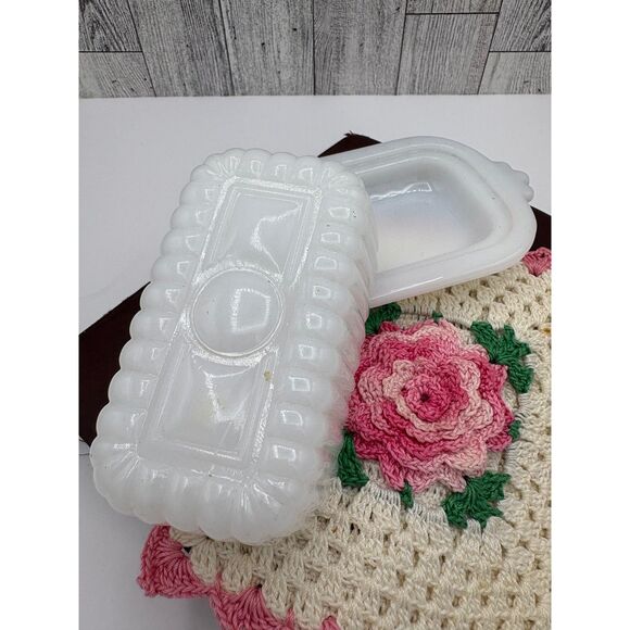 Vintage Milk Glass HALF STICK Butter Dish 50s Kitchen Decor - Picture 2 of 8
